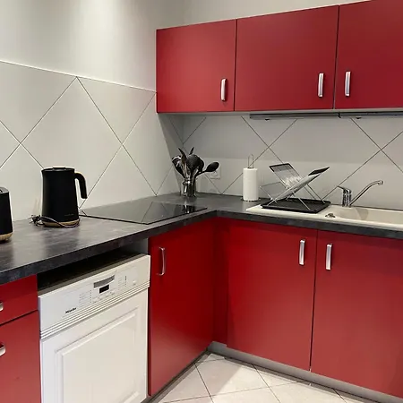 Du Trefoux Le Villainois Apartamento *